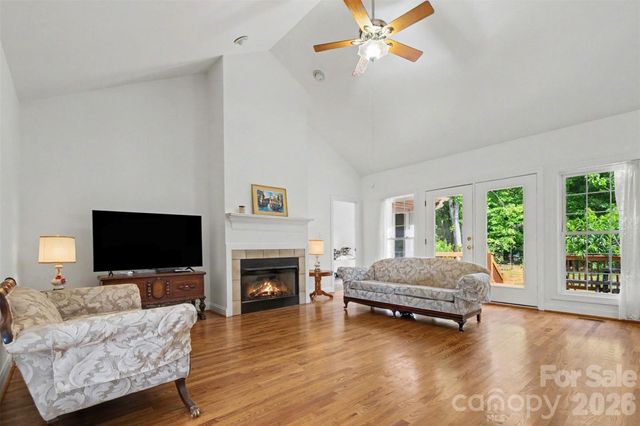 112 Hancock Crossing, Clover, SC 29710
