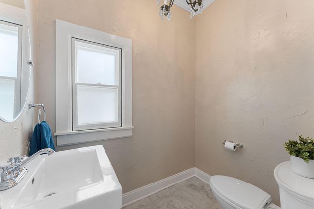 1900 Feronia Avenue, Saint Paul, MN 55104