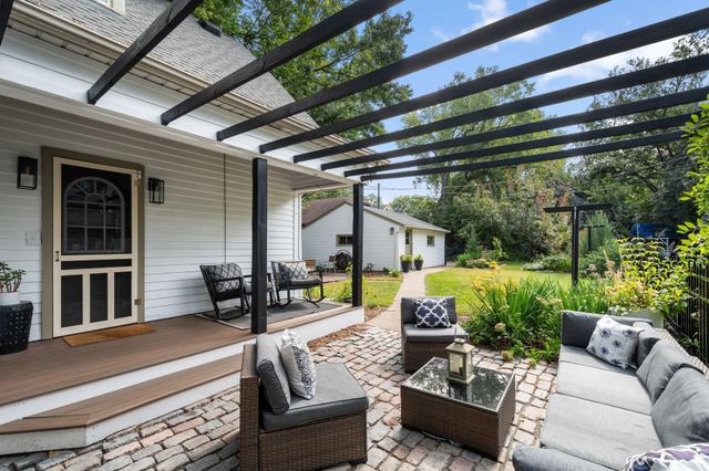 1900 Feronia Avenue, Saint Paul, MN 55104