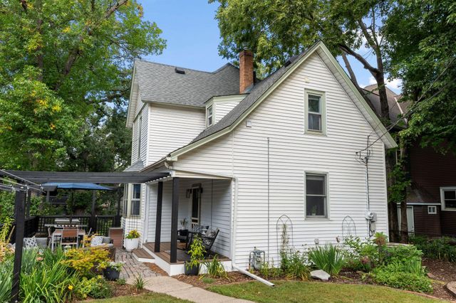 1900 Feronia Avenue, Saint Paul, MN 55104