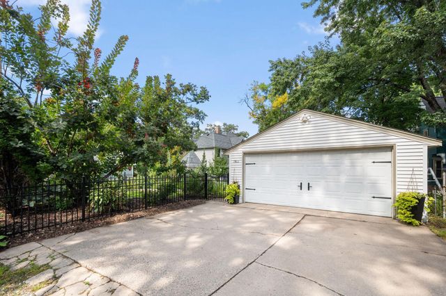 1900 Feronia Avenue, Saint Paul, MN 55104