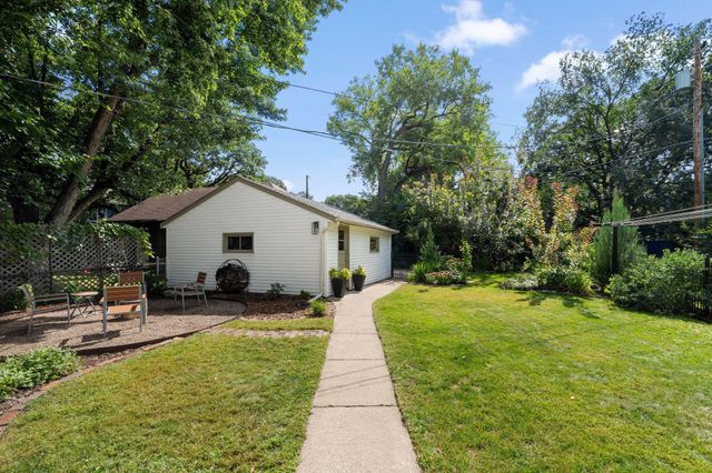 1900 Feronia Avenue, Saint Paul, MN 55104