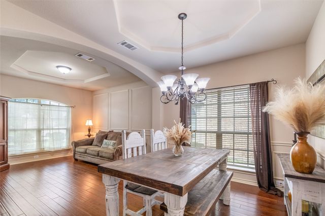 11825 Wolfcreek Lane, Fort Worth, TX 76244