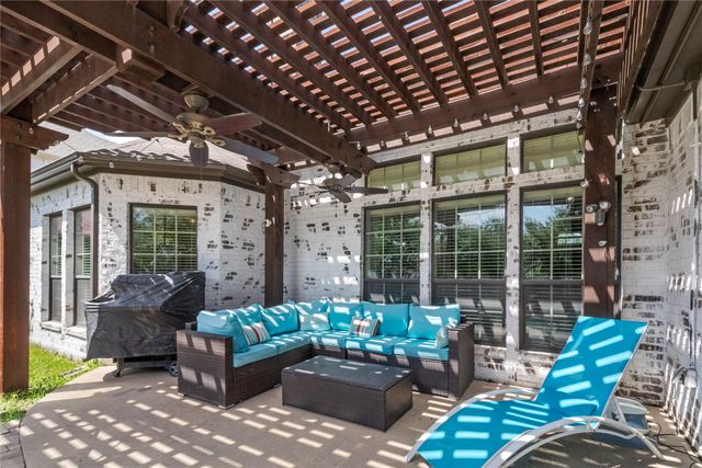 11825 Wolfcreek Lane, Fort Worth, TX 76244