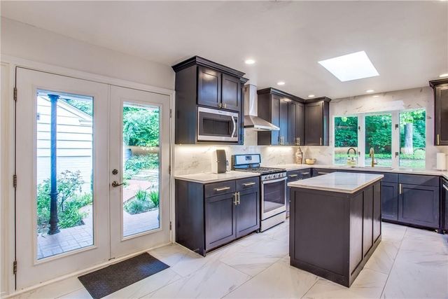 4804 Alan Dale Lane, Dallas, TX 75209