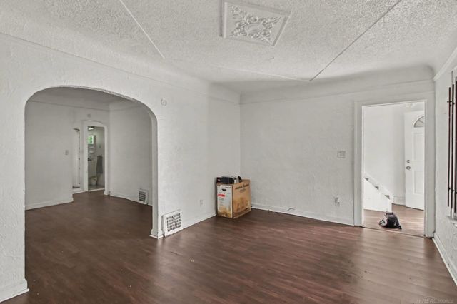 15440 Ardmore Street, Detroit, MI 48227