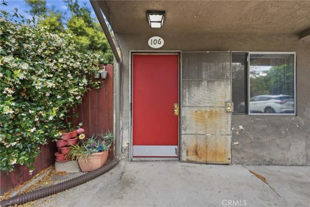 725 Coronado Ave 106, Long Beach, CA 90804