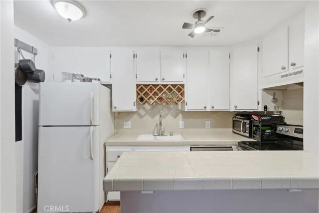 725 Coronado Ave 106, Long Beach, CA 90804