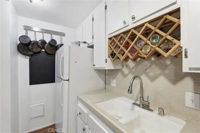 725 Coronado Ave 106, Long Beach, CA 90804