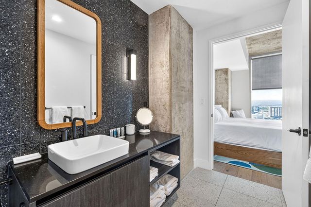 48 East Ave 2911, Austin, TX 78701