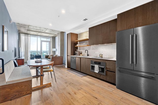 48 East Ave 2911, Austin, TX 78701