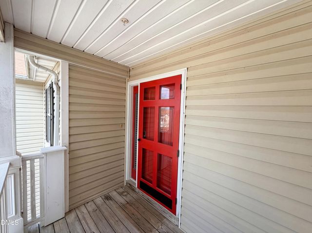 392 Bubble Creek Court 9, Fayetteville, NC 28311