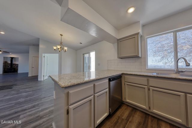 26801 Cabriolet Court, Tehachapi, CA 93561