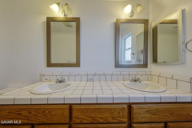 26801 Cabriolet Court, Tehachapi, CA 93561