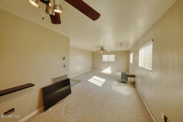 26801 Cabriolet Court, Tehachapi, CA 93561