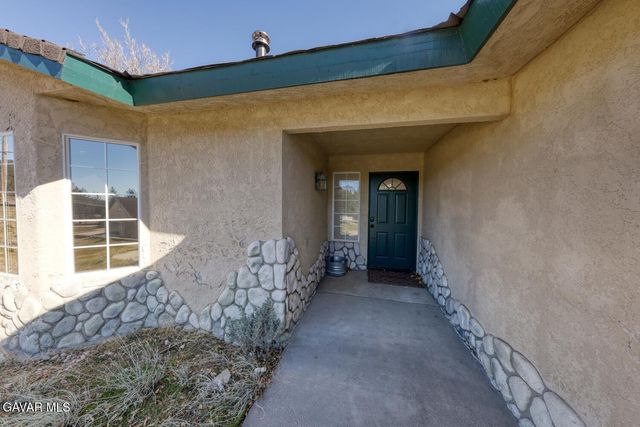 26801 Cabriolet Court, Tehachapi, CA 93561