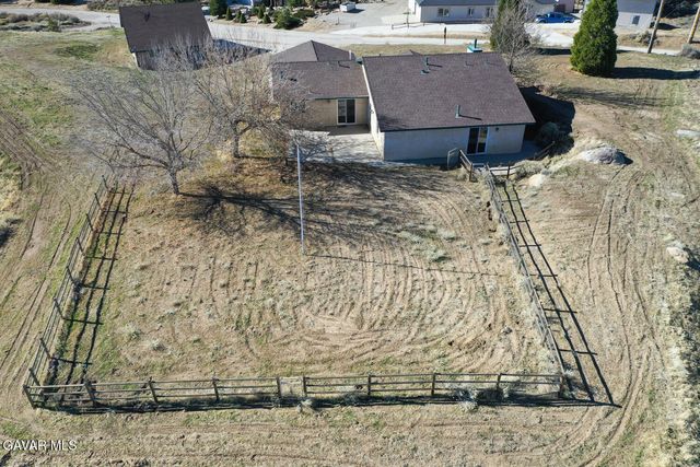 26801 Cabriolet Court, Tehachapi, CA 93561