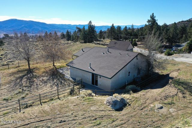 26801 Cabriolet Court, Tehachapi, CA 93561