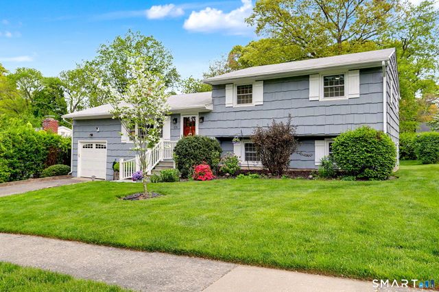 125 Pepperidge Circle, Fairfield, CT 06824
