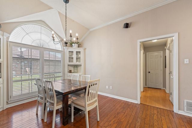 1618 Hyde Park Boulevard, Cleburne, TX 76033