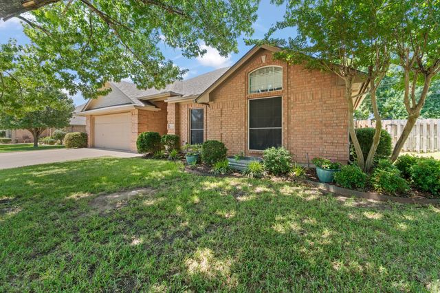 1618 Hyde Park Boulevard, Cleburne, TX 76033