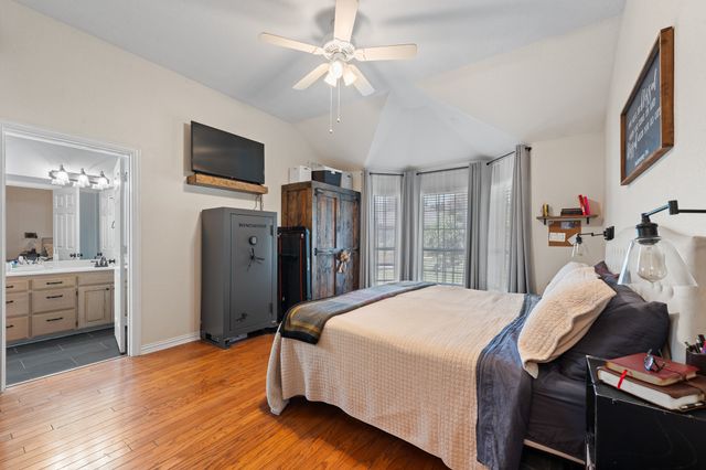 1618 Hyde Park Boulevard, Cleburne, TX 76033