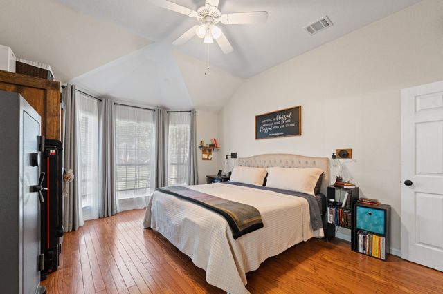 1618 Hyde Park Boulevard, Cleburne, TX 76033