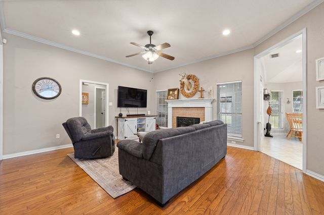 1618 Hyde Park Boulevard, Cleburne, TX 76033