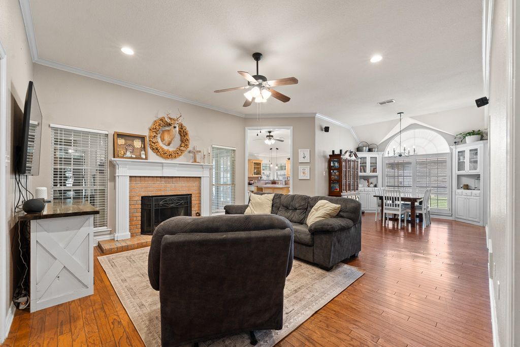 1618 Hyde Park Boulevard, Cleburne, TX 76033 — photo 5