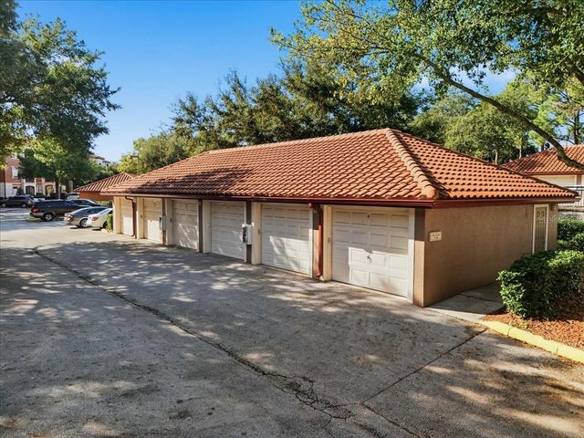 6141 METROWEST BOULEVARD 207, Orlando, FL 32835