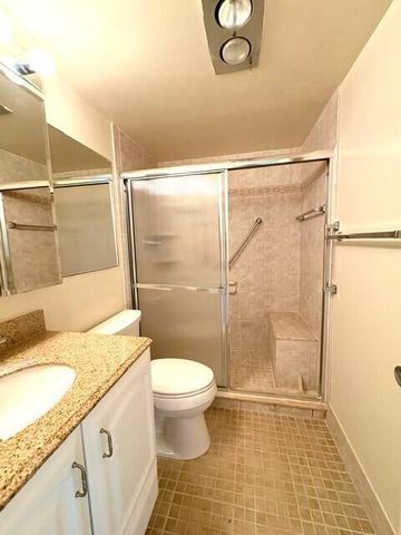 116 Windsor F, West Palm Beach, FL 33417