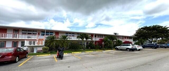 116 Windsor F, West Palm Beach, FL 33417