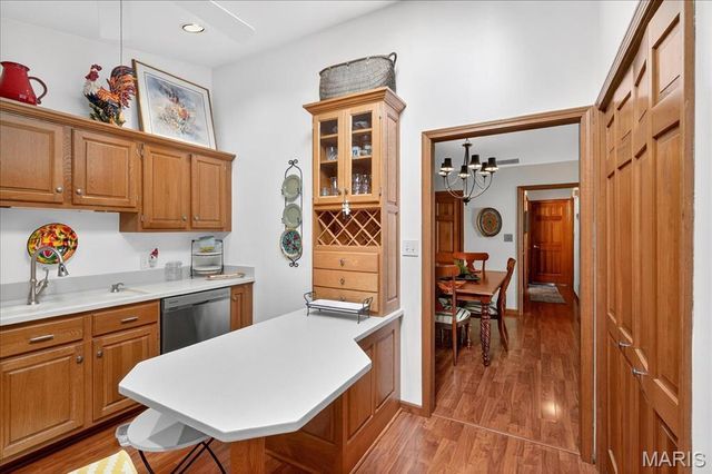 313 Hickory Bend, Belleville, IL 62223