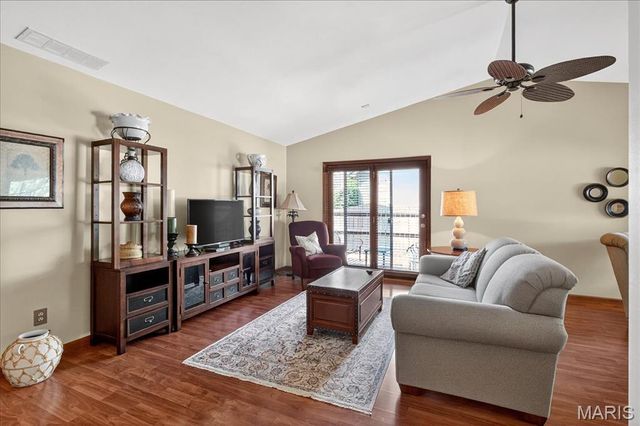 313 Hickory Bend, Belleville, IL 62223