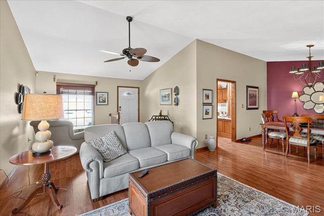313 Hickory Bend, Belleville, IL 62223