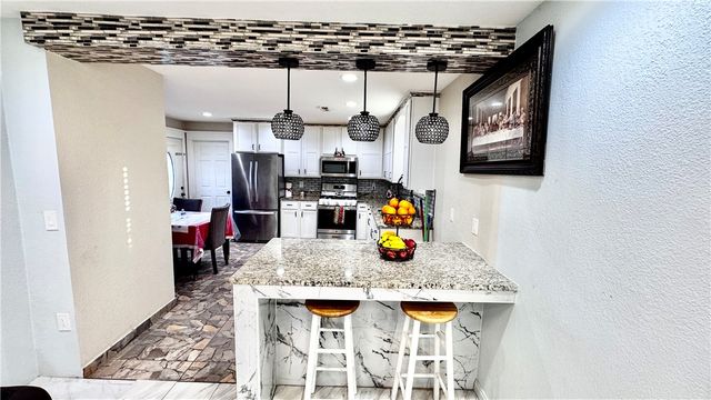 895 Midway Avenue, Decatur, AR 72722