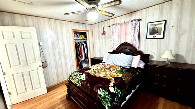 895 Midway Avenue, Decatur, AR 72722