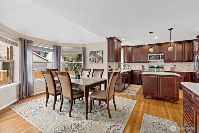10019 SE 244th Court, Kent, WA 98030