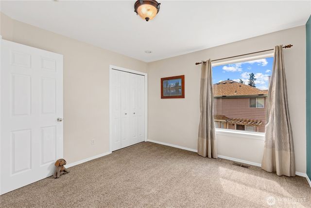 10019 SE 244th Court, Kent, WA 98030