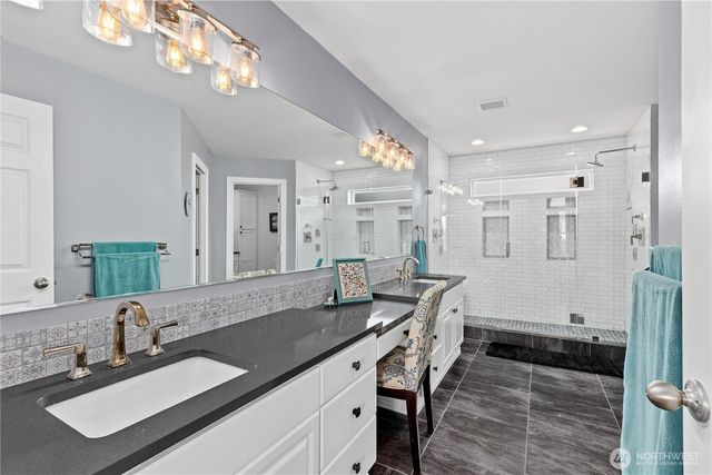 10019 SE 244th Court, Kent, WA 98030