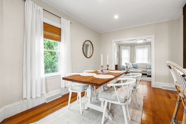 11 Draper Rd, Framingham, MA 01702