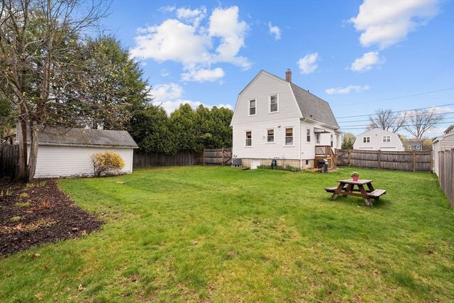 11 Draper Rd, Framingham, MA 01702