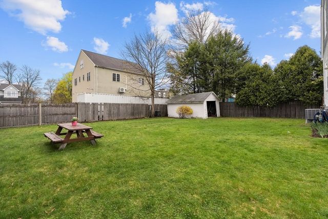 11 Draper Rd, Framingham, MA 01702