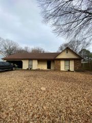 6604 BIRCH RUN LN, Memphis, TN 38115