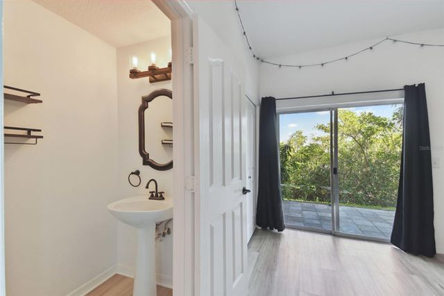 1464 HARBOUR WALK ROAD, Tampa, FL 33602