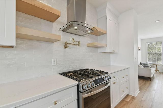 1464 HARBOUR WALK ROAD, Tampa, FL 33602