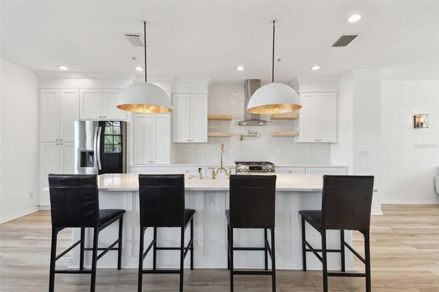 1464 HARBOUR WALK ROAD, Tampa, FL 33602