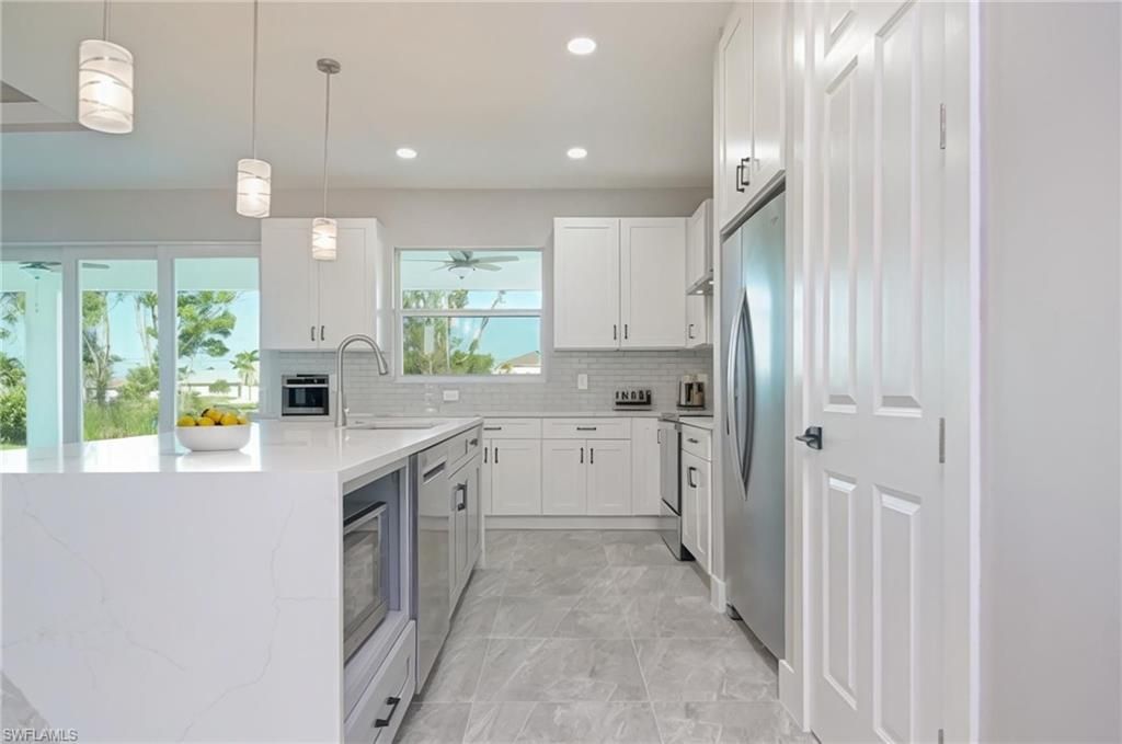 1202 SW 8th PL, CAPE CORAL, FL 33991 — photo 4