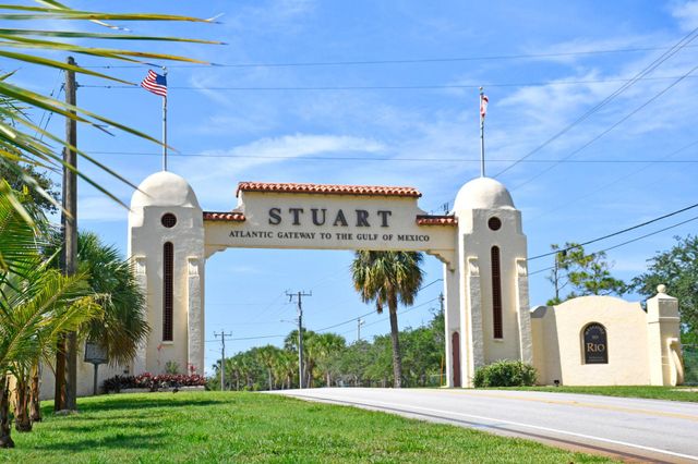 1081 SE Monterey Road 3-12, Stuart, FL 34994