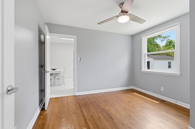 353 Melpar Dr, Nashville, TN 37211
